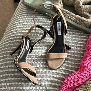 Steve Madden suede heels
